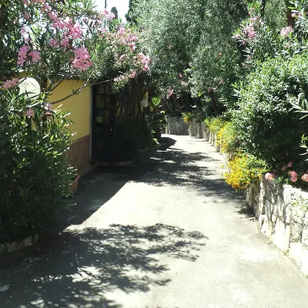 Baia Delle Sirene Таорміна